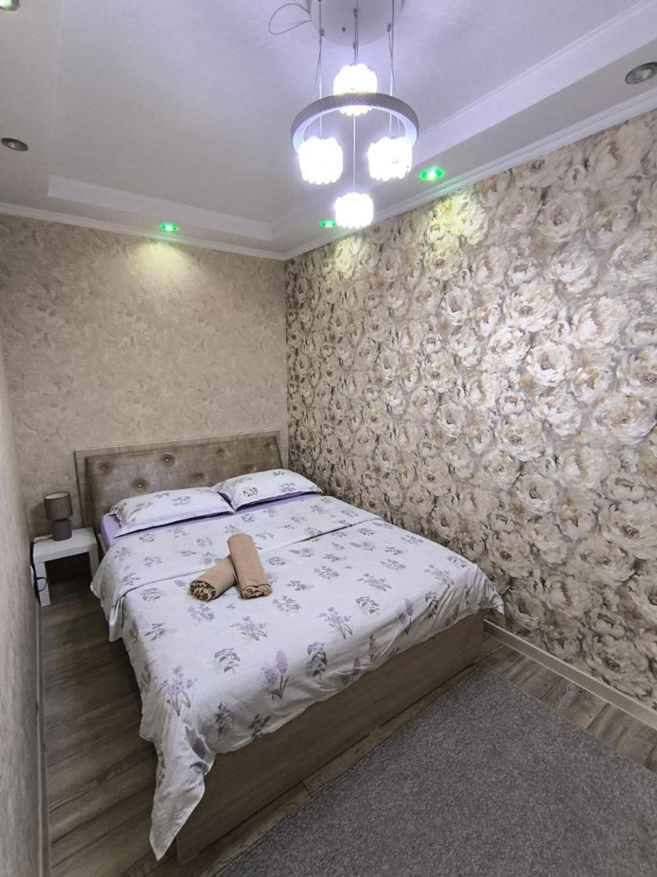 Комфортный Дом До 4Х Человек. Есть Парковка На 2 Машины, Wi-Fi, Tv. Bischkek Exterior foto